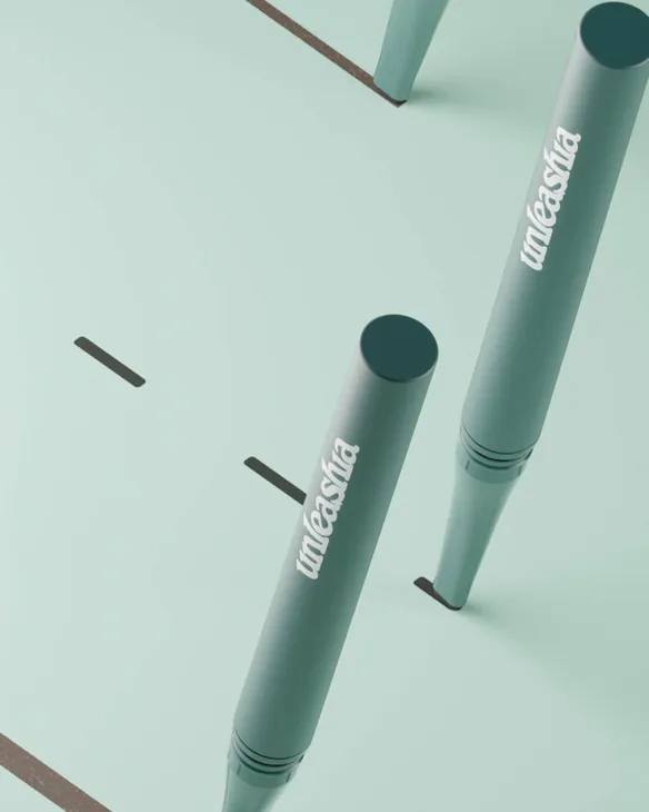 خط چشم مدادی Unleashia Easy Glide Flat Eyeliner