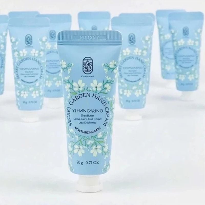 کرم دست آبرسان و نرم کننده خوشبو Yihancarino